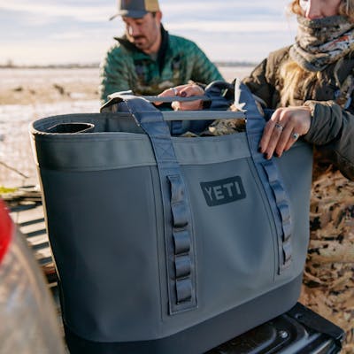 Yeti® Camino Carryall Tote Bag – Your Go-To Adventure Tote ( Now on Limited Time Sale!)
